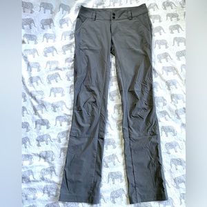 Columbia Omni-Shade Active Fit 50 UPF Gray Backpacking/Outdoors PANTS Sz 4 R